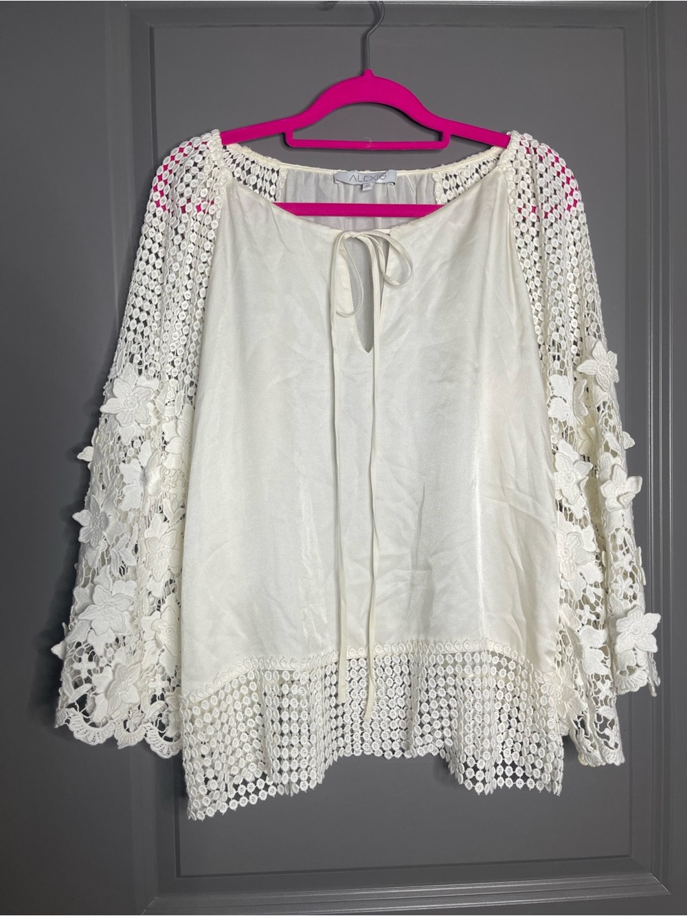 Alexis Cream Crochet Lace Peasant Blouse S fits M too